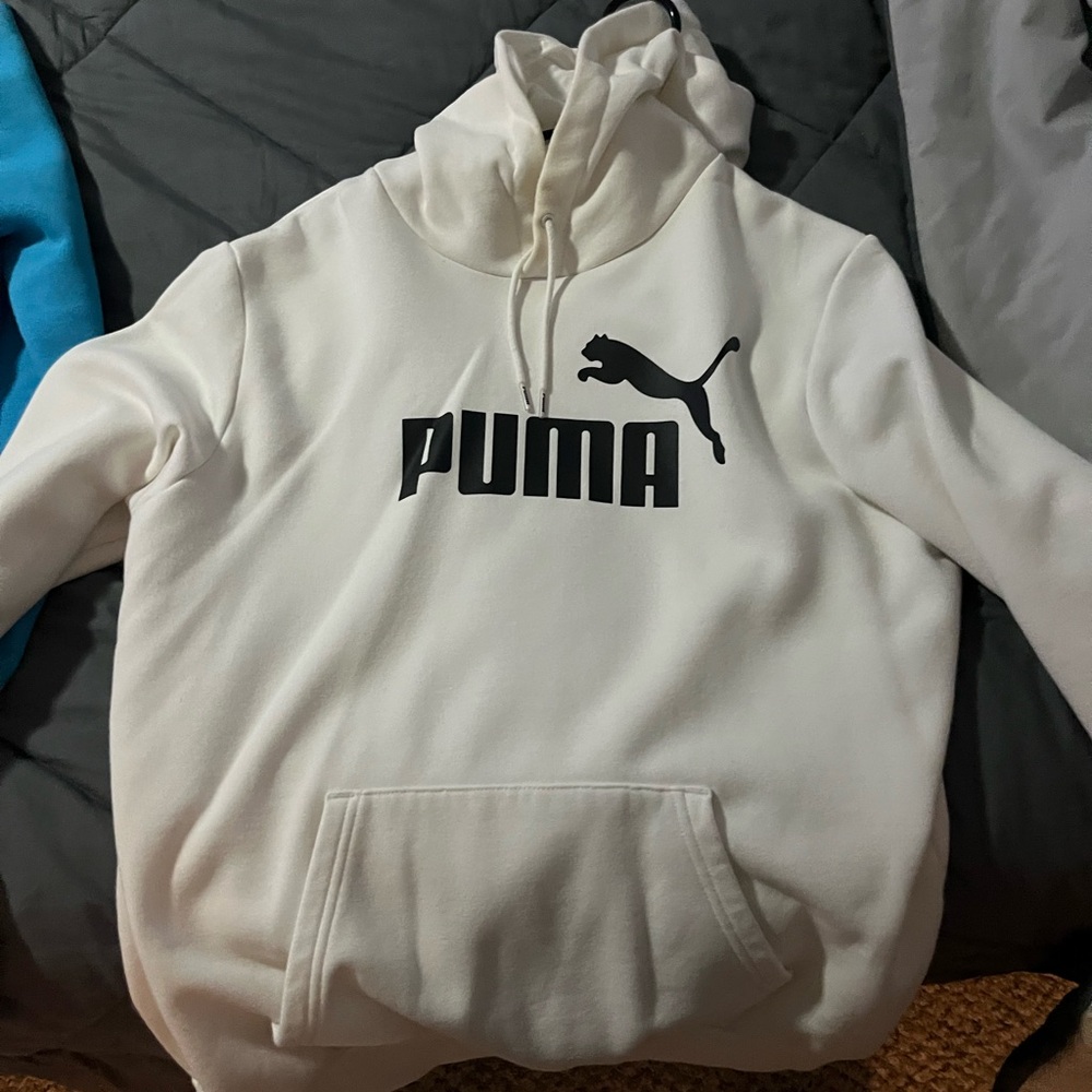 PUMA Men's White Hoodie large